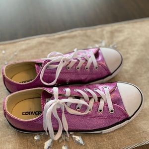 Sparkly Converse pink